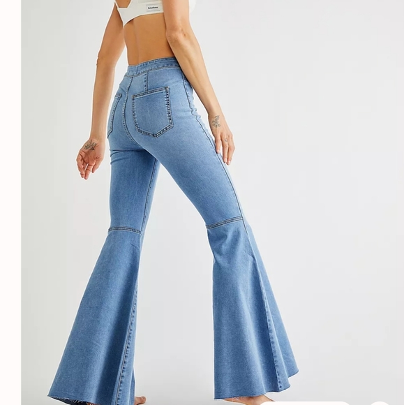 Free People Just Float On Flare Blue  Jeans - Picture 2 of 7